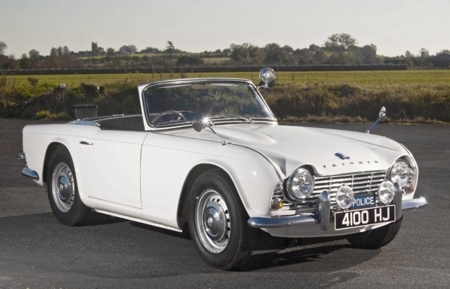 Triumph TR4 ex police car (5).jpg